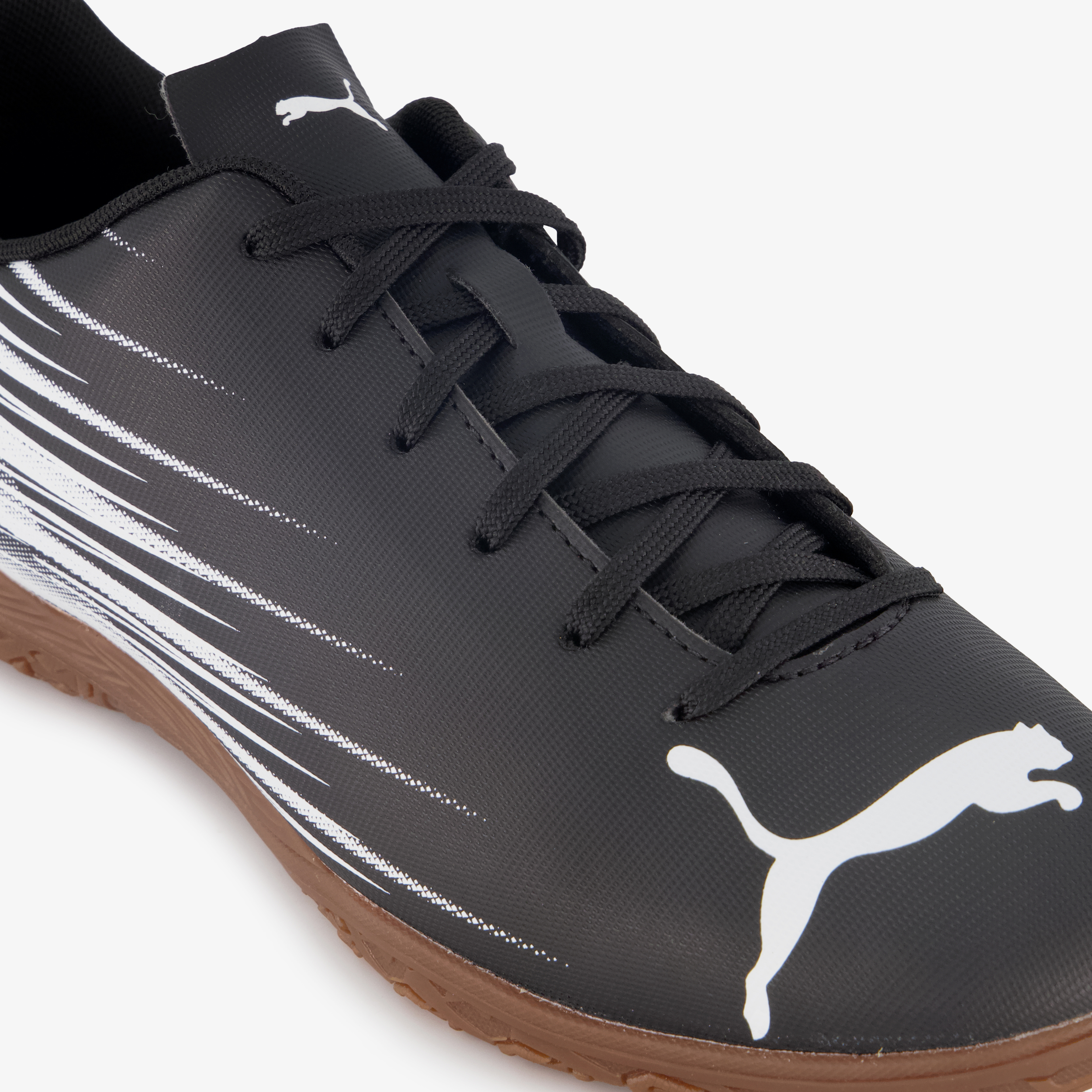 Puma Attacanto II IC heren zaalschoenen zwart, foto 2