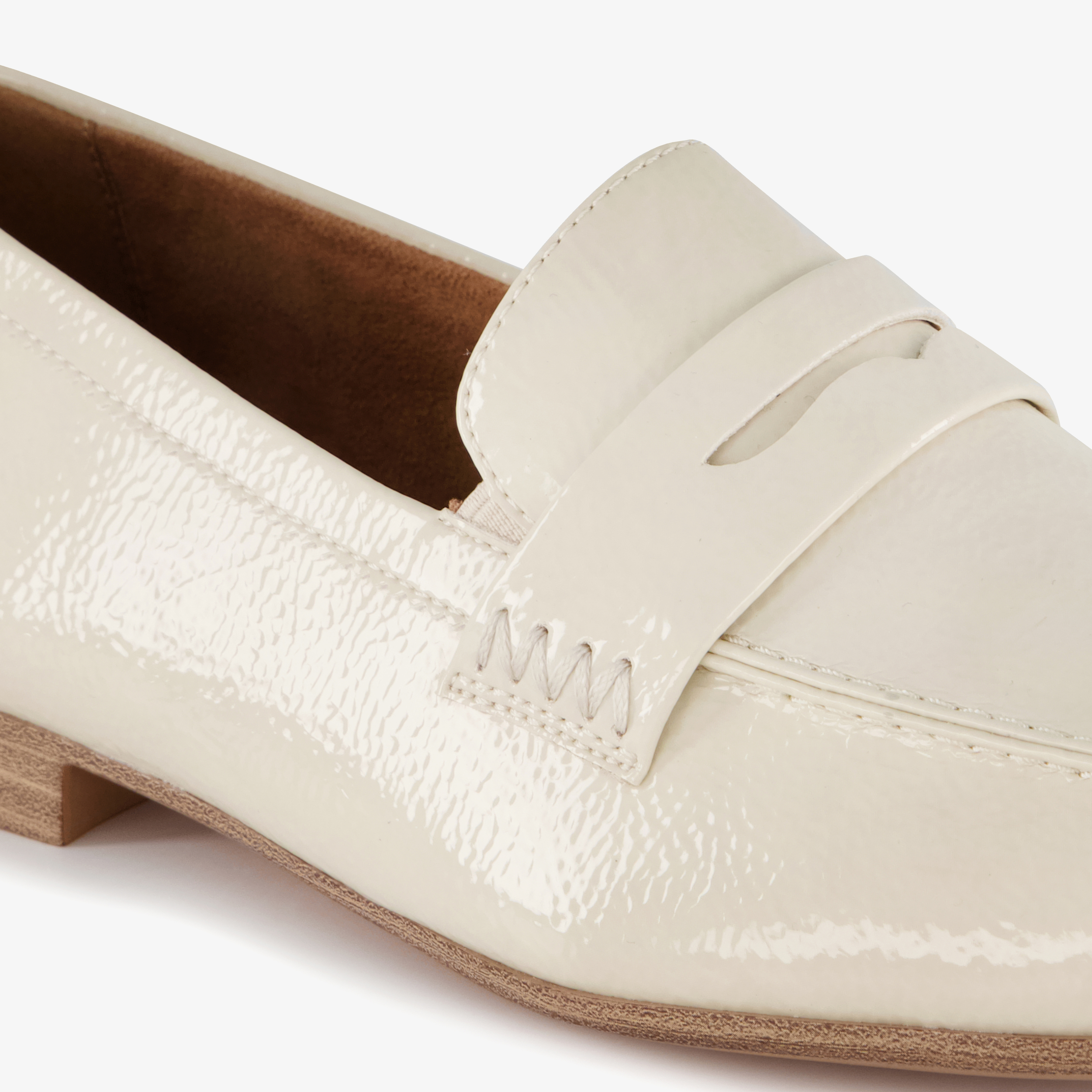 Tamaris dames loafers met lak ivoor, foto 2