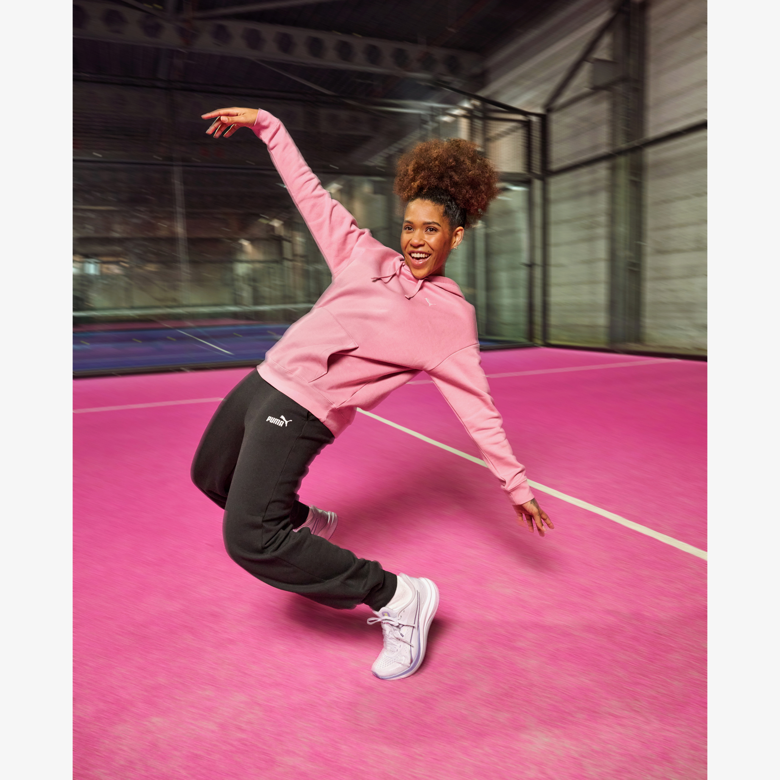 Puma Essential dames joggingbroek zwart, foto 3