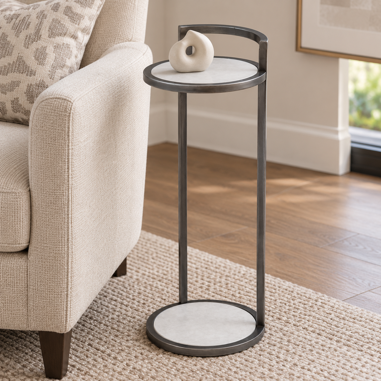 Surrey Scatter Table