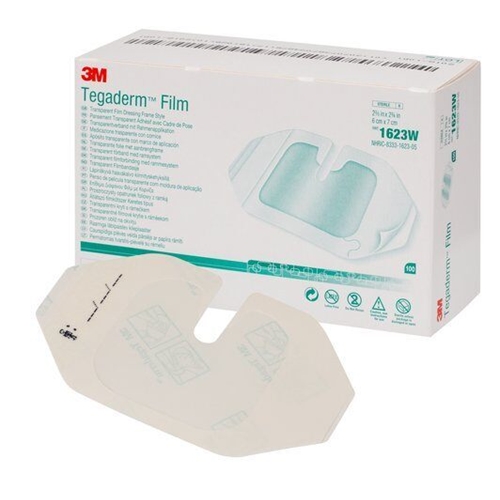 Laskimokatetrin kiinnityskalvo Tegaderm - 6x7cm halkiolla ped - 100 kpl