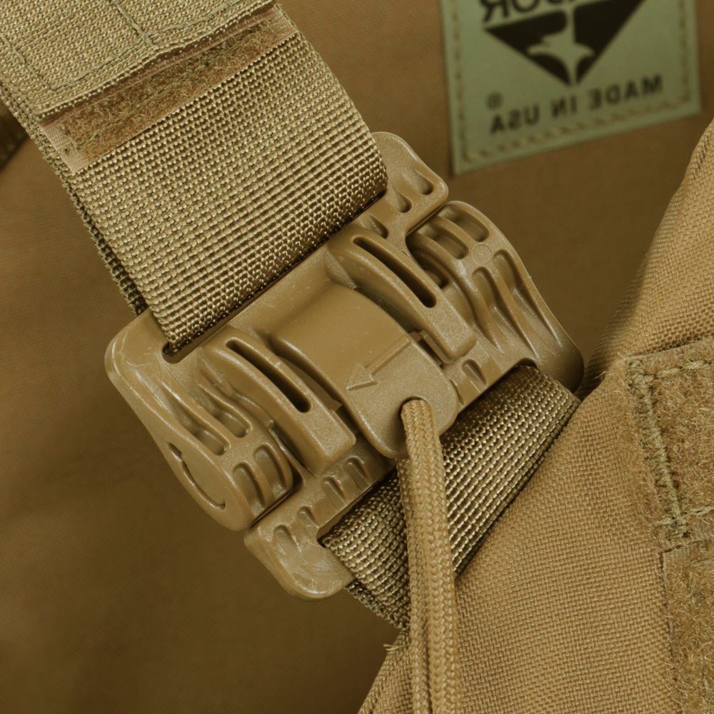 Image of a quick release buckle on the strap of the plate carrier.