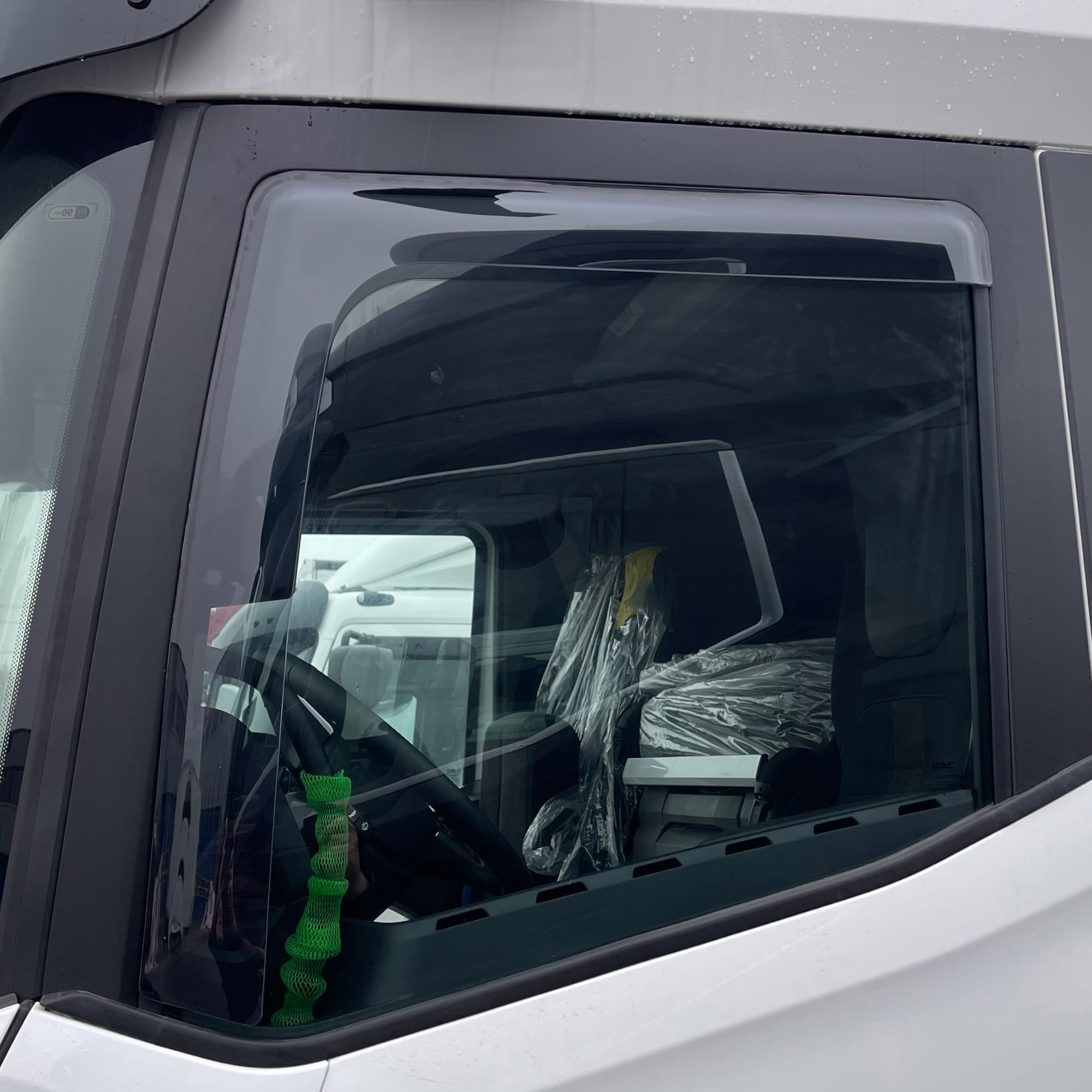 SIDOFÖRSLJUDDEFLEKTOR PASSAR DAF XD/XF/XG/XG+