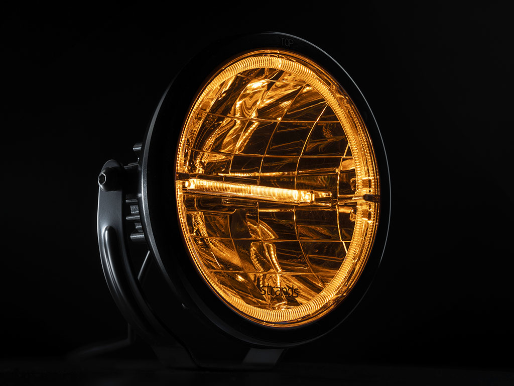 AMBASSADOR DRIVING LIGHT 9"