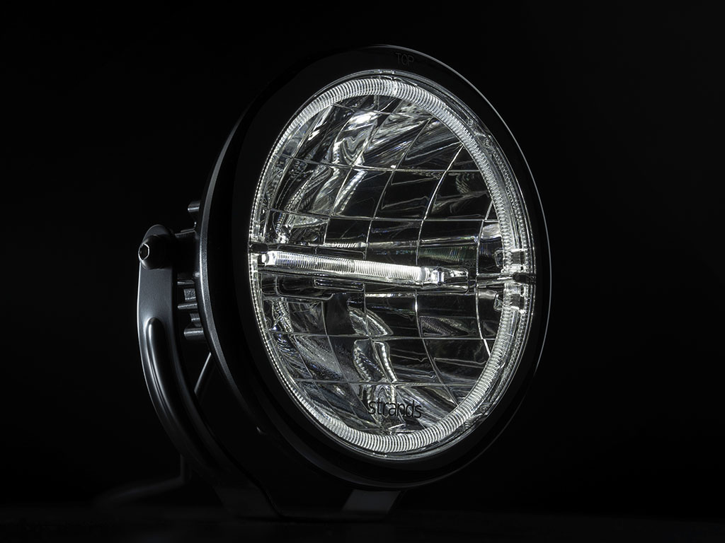 AMBASSADOR DRIVING LIGHT 9"
